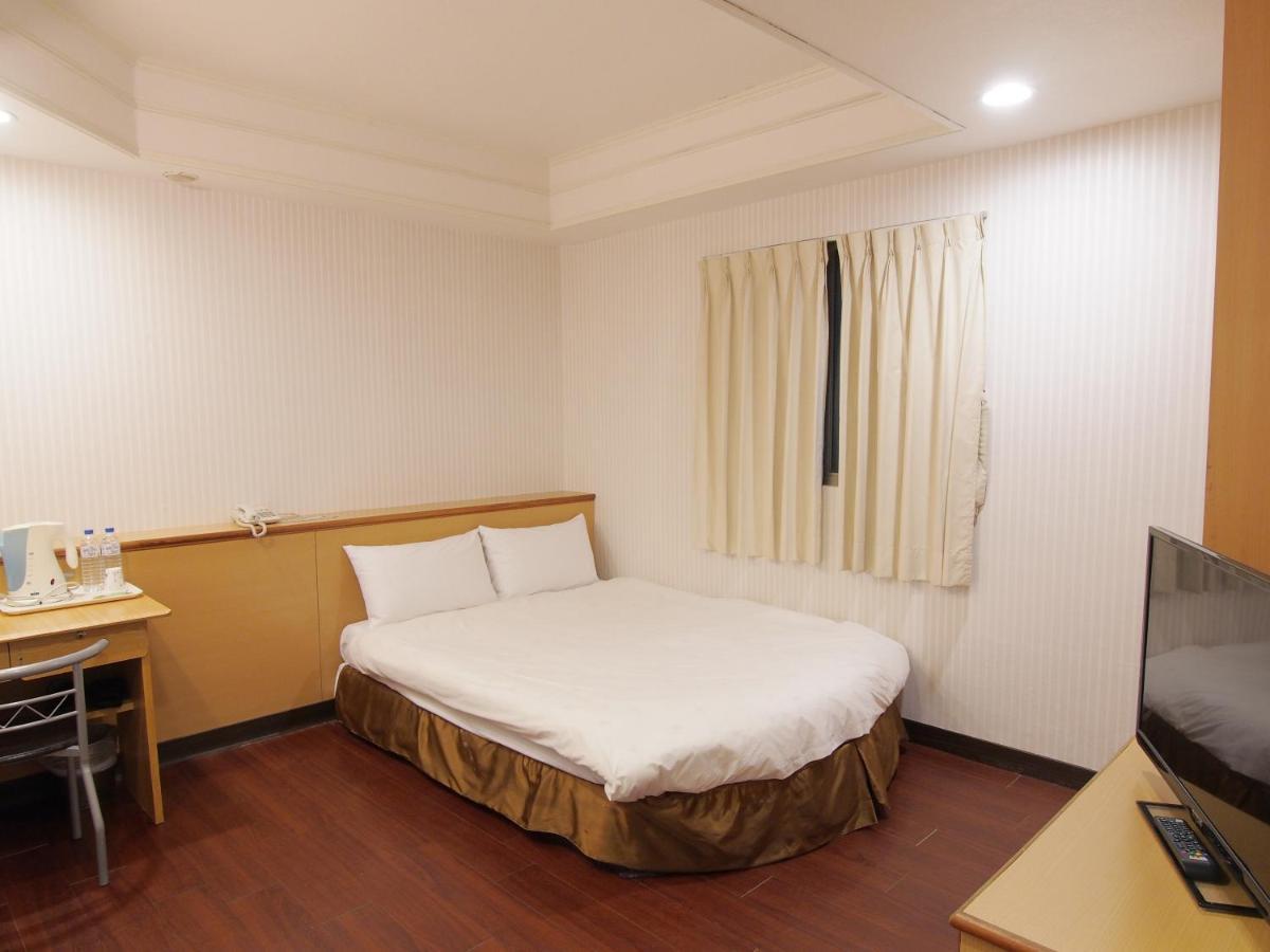 Yi Pin Yuan Hotel Tainan Exterior foto